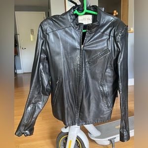 Vintage Gandalf SeaBreeze black leather motorcycle jacket from the 70’s
